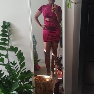 Maroon crushed velvet bodycon dress